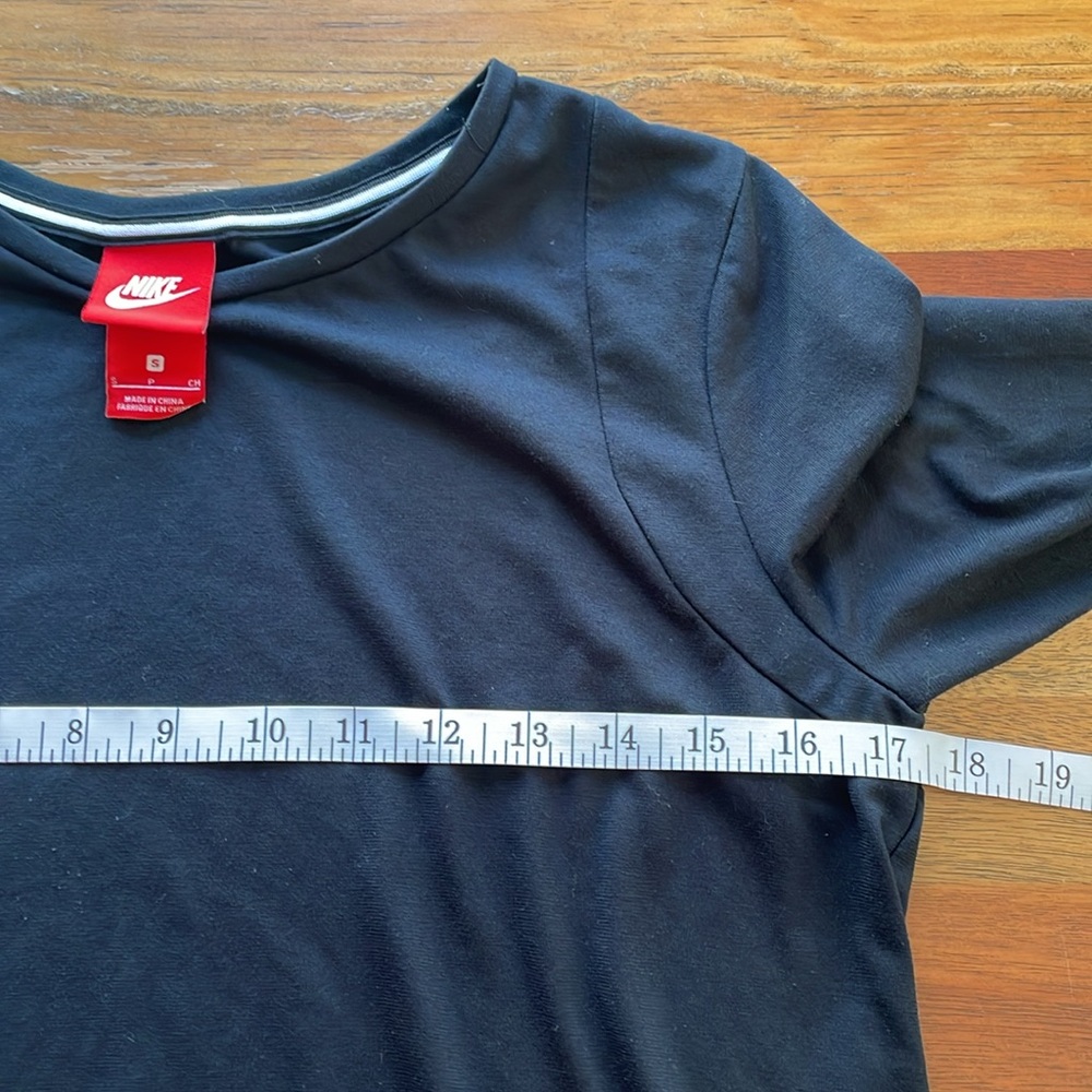 Nike Top - Picture 4 of 7